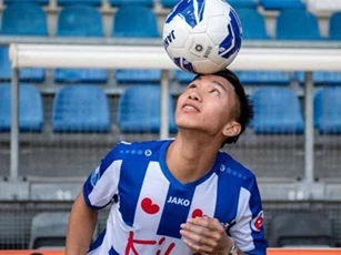 Văn Hậu có cơ hội lớn ra sân thi đấu cho Heerenveen
