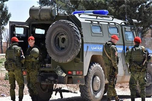 Xe tuần tra của Nga 'nát bươm' vì trúng bãi mìn ở Syria