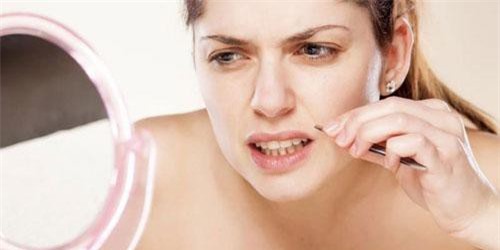 Phụ nữ mang ria mép có phải người không chung thủy trong tình yêu?