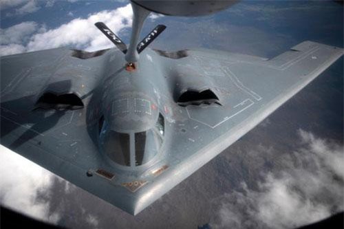 'Sát thủ trên bầu trời' B-2 Spirit của Mỹ đáng sợ như thế nào?