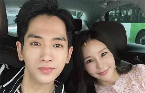 Sau kết hôn cuộc sống của sao nữ U50 và chồng 29 tuổi giờ ra sao?