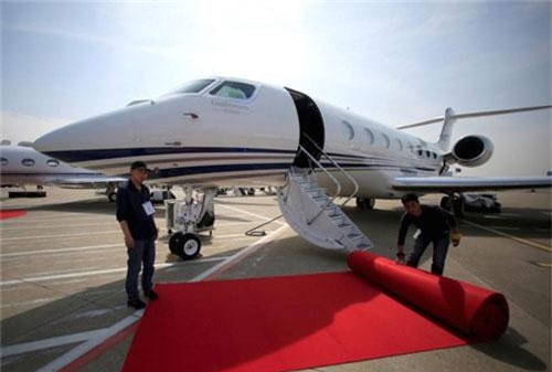 Thú chơi máy bay của các tỷ phú thế giới