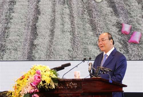 Thủ tướng Nguyễn Xuân Phúc: Xây dựng nông thôn mới không được chủ quan, thỏa mãn với kết quả ban đầu