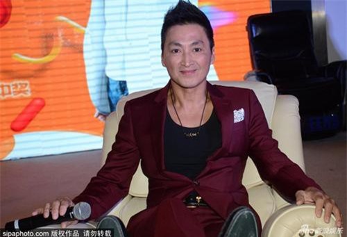 'Triển Chiêu' Hà Gia Kính: Tình duyên trắc trở và quyết định khiến nhiều fan 'sốc'