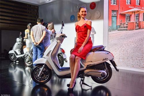 Xe ga giống Vespa, phanh ABS, giá 56,99 triệu tại Việt Nam