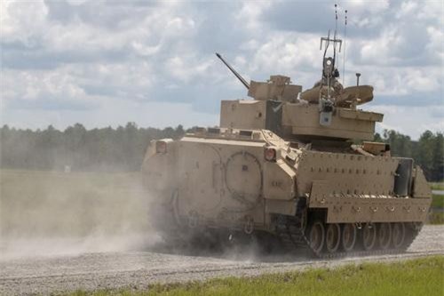 3 binh sĩ Mỹ thiệt mạng vì tai nạn với xe thiết giáp Bradley