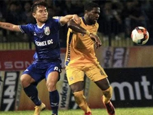 Đua trụ hạng V.League: Còn nước phải tát