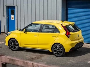 Khám phá xe hatchback thể thao, giá gần 460 triệu đồng
