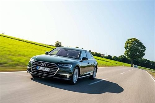 Sedan hạng sang Audi A8 plug-in hybrid đầu tiên ra mắt