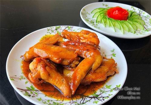 Cánh gà om nước dừa thơm nức mũi, không chỉ ông xã mà cả nhà cũng thích mê