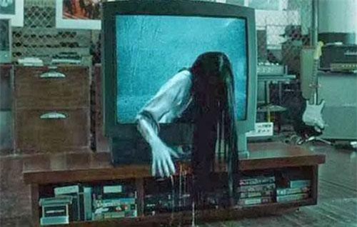 Chuyện kinh dị thời công nghệ: Chiếc TV bị 'ma ám'?