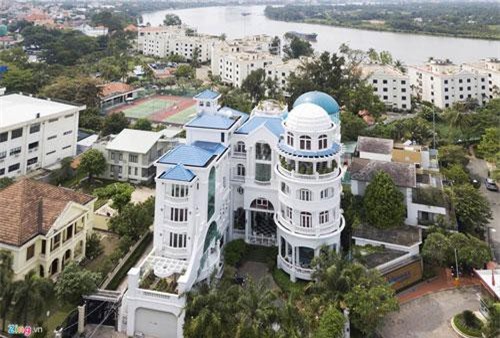 Cơ ngơi nhà Jonathan Hạnh Nguyễn và loạt biệt thự đắt đỏ tại Thảo Điền