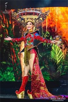 Gặp sự cố trước giờ G, Kiều Loan vẫn tỏa sáng với phần thi quốc phục tại Miss Grand International 2019