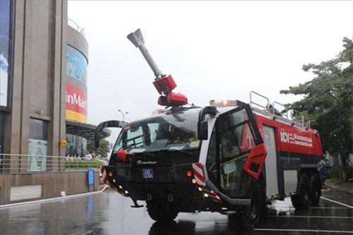 Siêu xe cứu hỏa 1 triệu USD/chiếc của Việt Nam có tên giống... xe tăng