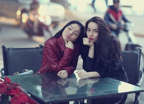 Vì sao Phương Thanh, Mỹ Linh vẫn 'ngồi chiếu trên' so với Hà Hồ, Lệ Quyên?