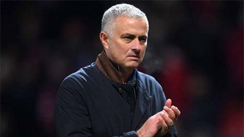 CHUYỂN NHƯỢNG: Dortmund tính chuyện chiêu mộ HLV Jose Mourinho