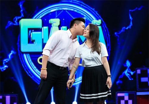 Con trai Lê Giang kể chuyện tình với vợ hơn 8 tuổi, có 2 con riêng