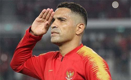 Indonesia gọi tiền đạo nhập tịch 38 tuổi đấu Việt Nam ở SEA Games