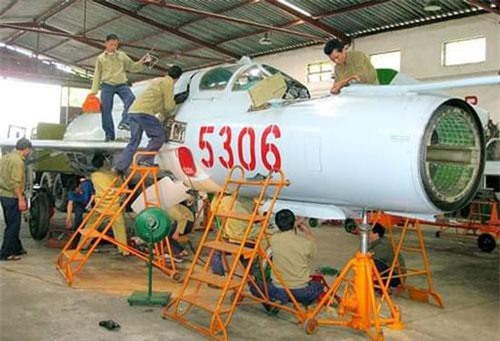 Một thời để nhớ: Việt Nam tự đại tu, 'trẻ hóa' tiêm kích MiG-21