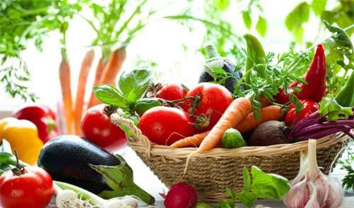 Rau củ sống có thể giết chết những vi khuẩn có lợi cho sức khỏe con người