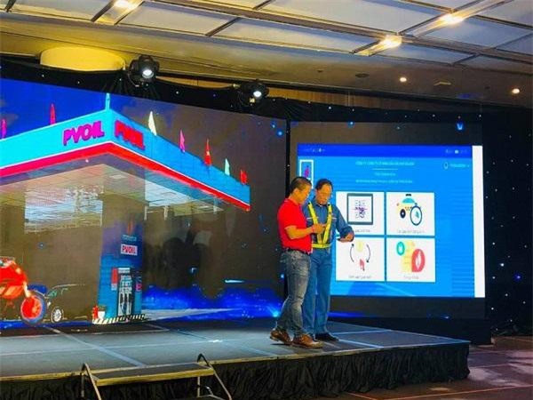 Từ 27/10, mua xăng tại PVOIL thanh toán qua ví MoMo