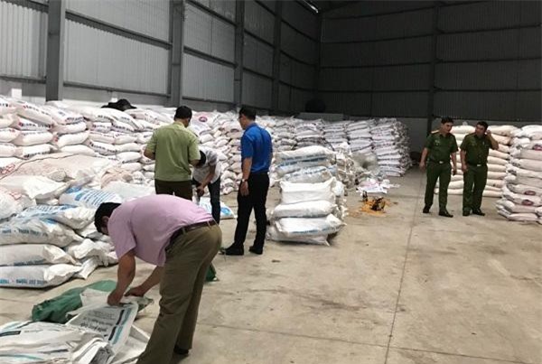 Bình Dương: Kiểm tra đường cát nhập lậu, Lực lượng QLTT lập chiến công lớn