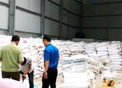 Bình Dương: Thu giữ gần 250 tấn đường cát nhập lậu trị giá 2,6 tỷ đồng