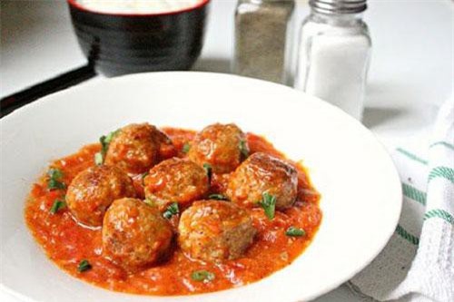 Công thức cho món thịt viên sốt cà chua cực ngon miệng