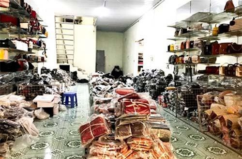 Hàng giả, nhái thương hiệu: Vì sao khó quản, khó xử lý?