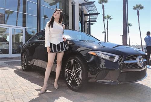 Phong cách thời trang sành điệu của Hương Tràm sau khi sang Mỹ du học