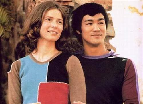 Bật mí chuyện tình của Lý Tiểu Long với cô gái Tây tóc vàng