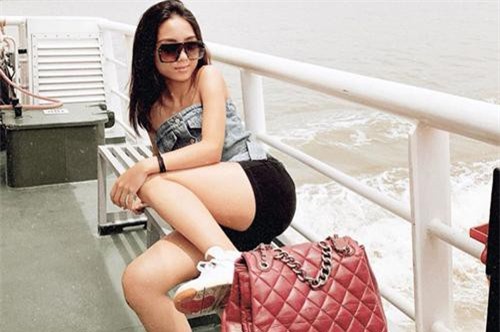 Hậu chia tay Huyme, hot girl Trúc Anh chăm diện bikini khoe vóc dáng