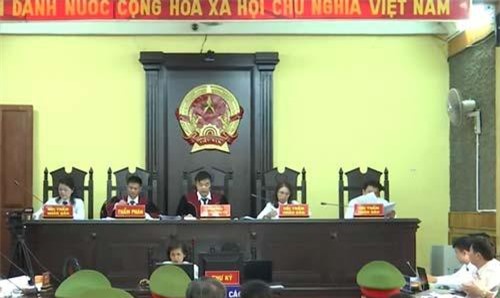 Kết thúc phiên tòa xét xử sơ thẩm vụ án gian lận điểm thi ở Hà Giang