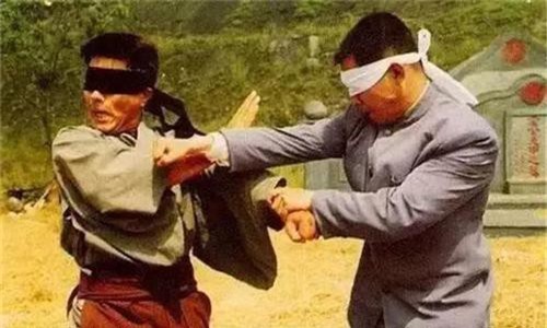 Lý Tiểu Long kính nể, Chân Tử Đan 'khiếp sợ' đối thủ này