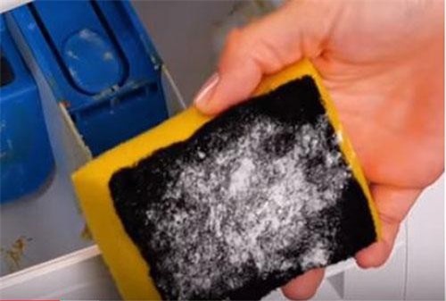 CLIP: Tổng hợp 39 mẹo vặt lau chùi mà ai cũng nên biết