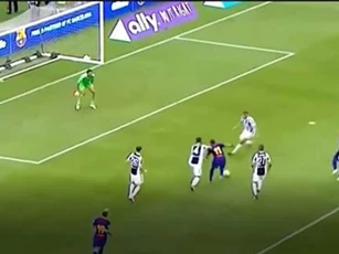 CLIP: Top 10 bàn thắng solo đẹp nhất của Neymar