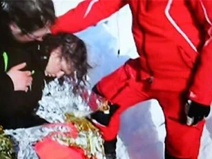 Cô gái kể về 'thế giới bên kia' sau 20 phút chết đi sống lại dưới tuyết