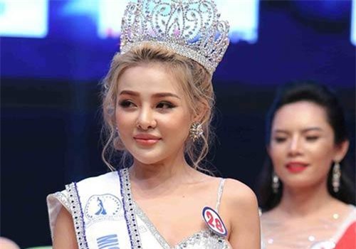 Ngân 98 đoạt á hậu, Phi Thanh Vân đăng quang hoa hậu: Danh hiệu có cho vui?