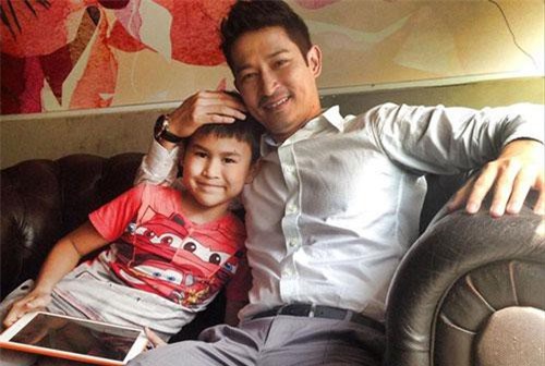 Ngoại hình như siêu mẫu của con trai Huy Khánh ở tuổi 14