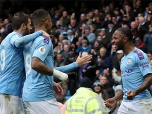 Thắng đậm Aston Villa, Man City 'phả hơi nóng' vào gáy Liverpool
