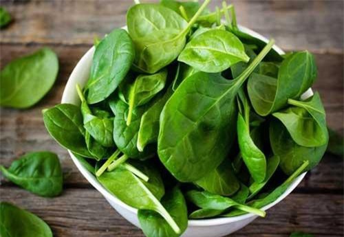 10 loại thực phẩm giúp cải thiện sức khỏe đôi mắt