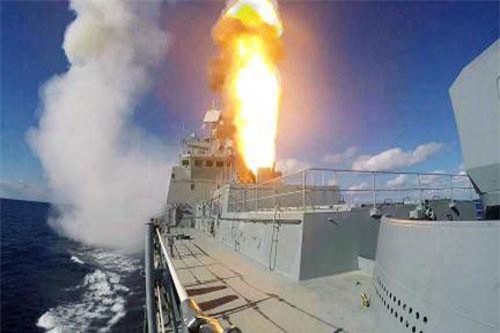 Kalibr thua xa tên lửa YJ-18A của Trung Quốc