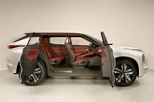 'Lác mắt' trước vẻ đẹp của ôtô Mitsubishi ấn tượng nhất tại Triển lãm ôtô Việt Nam 2019