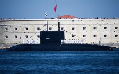 Tàu ngầm chạy siêu êm của Nga khiến đối thủ khiếp sợ