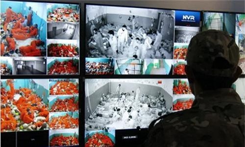 Đột nhập “địa ngục” nhốt hàng nghìn tù binh IS tại Syria - Hình 4 Dot nhap “dia nguc” nhot hang nghin tu binh IS tai Syria-Hinh-4