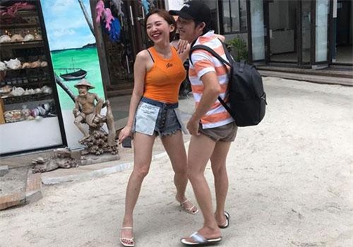 Khoảnh khắc bị dìm nhan sắc của Tóc Tiên, Lan Ngọc và nhiều nghệ sĩ