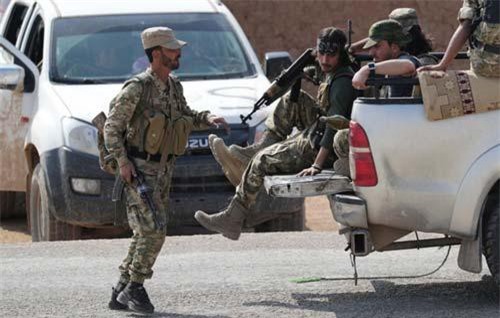 Lực lượng người Kurd rút khỏi biên giới phía bắc Syria