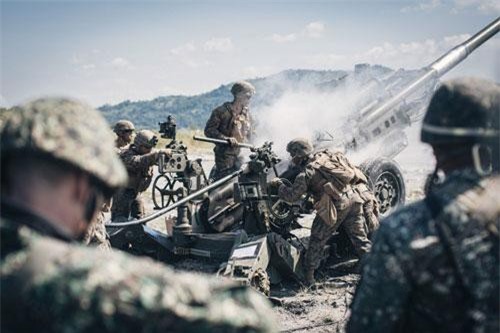 Lựu pháo mạnh nhất thế giới của Mỹ khai hỏa dữ dội trên đất Philippines