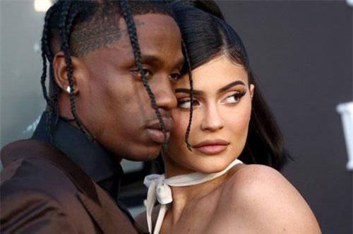 Nữ tỷ phú trẻ tuổi nhất thế giới quay lại với tình cũ?