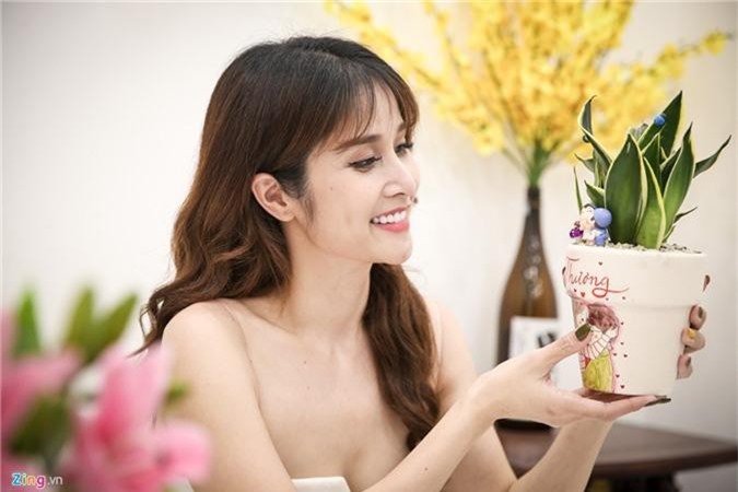 Thảo Trang gầy 'héo mòn' sau khi giảm 10 kg vì kinh doanh thua lỗ